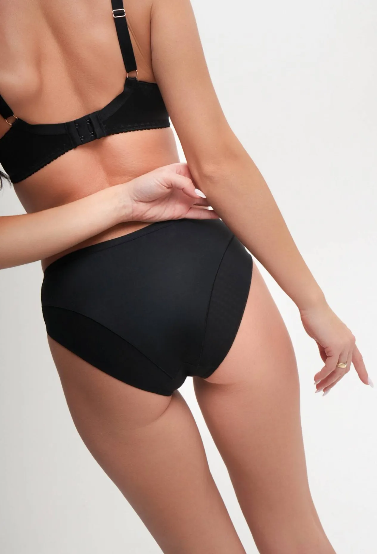 Biustonosz AV 2263 Semi Soft Black