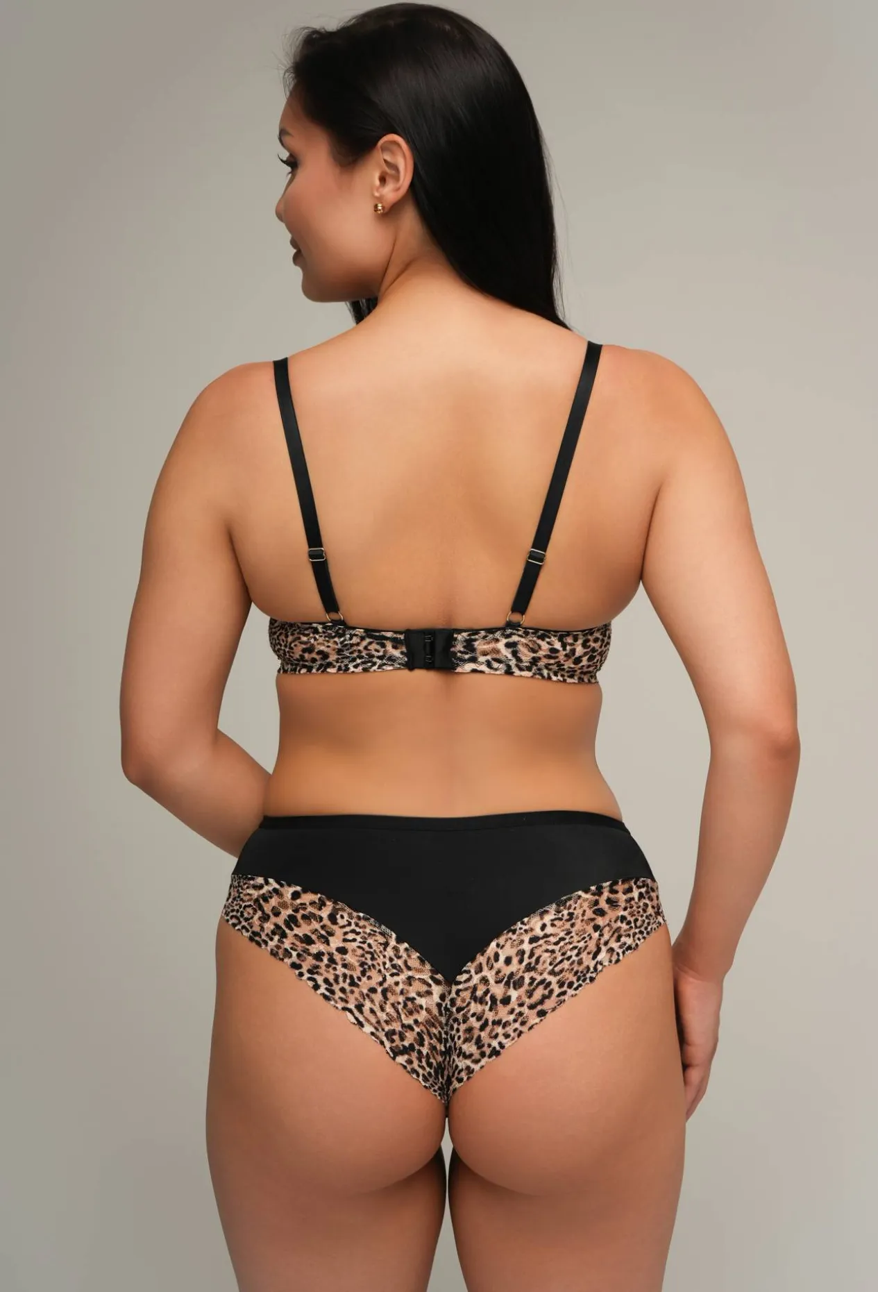 Brazyliany AV 2208/B Black Panther